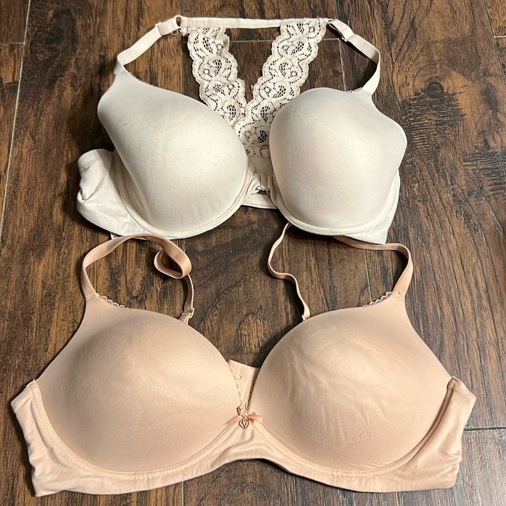 2 40C Body by Victoria bras
